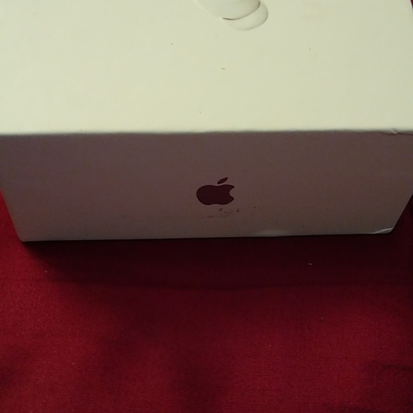 Apple airpods pro 2nd generation. New - Picture 3 of 5